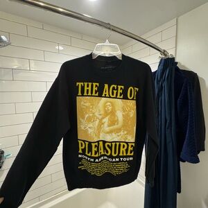 Black Crewneck Sweater from Janelle Monae ‘The Age of Pleasure’ Tour